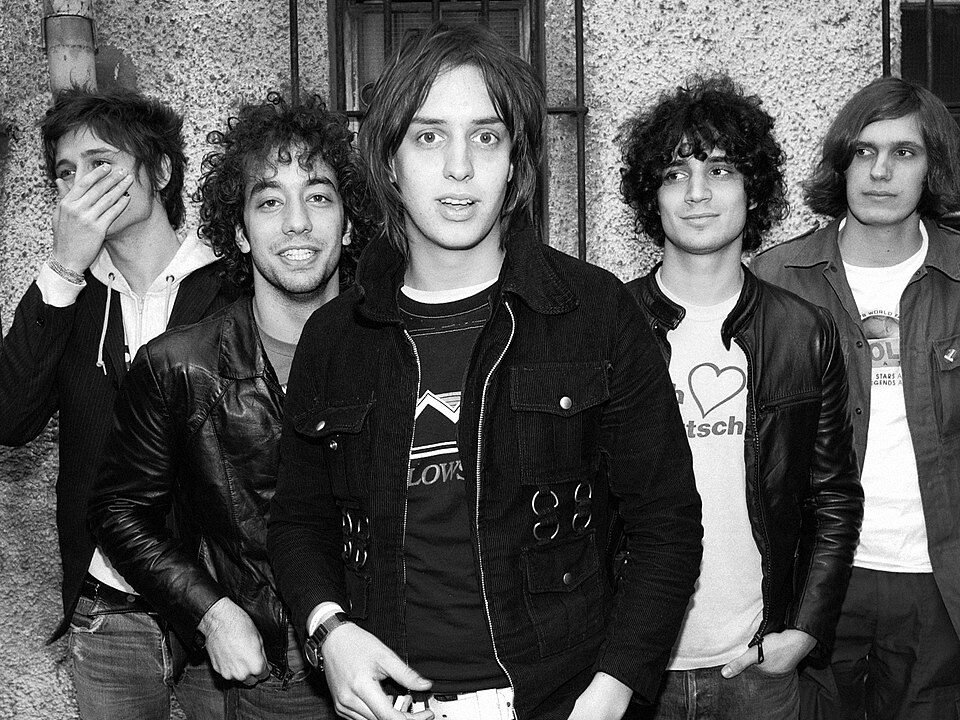 Best Indie Albums of 2003 – A Defining Year for Indie and Alternative Music